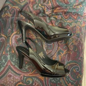 Black patent leather peep-toe heels